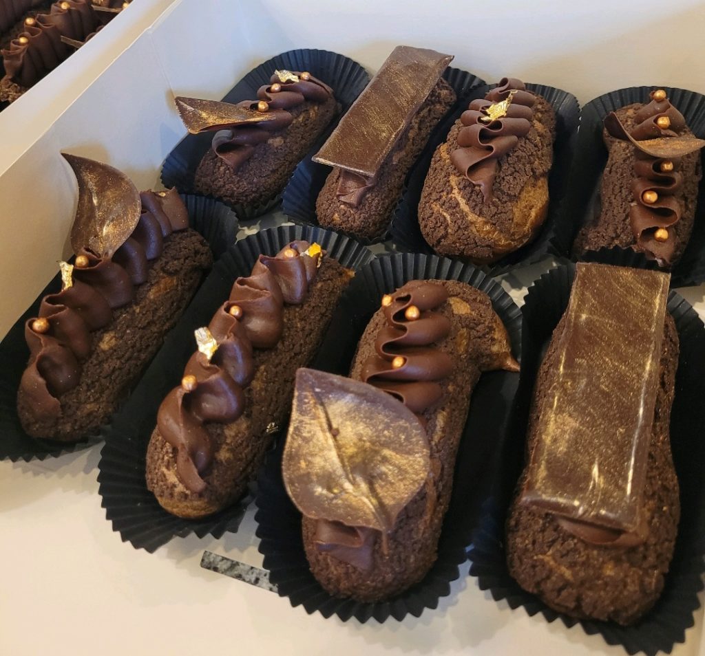 Atelier Eclair tout chocolat,  venez réaliser votre pâte à choux, votre craquelin, votre crème et votre décor chocolat